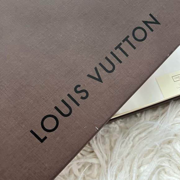 Louis Vuitton Gift Box - Picture 5 of 6